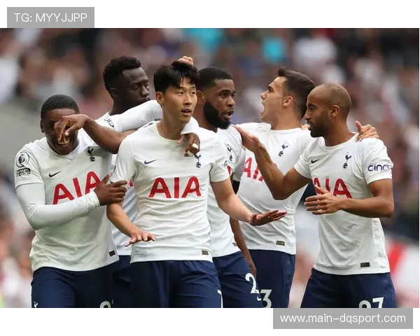 维尼修斯停赛缺阵,赛后谈球队争冠信心 维尼修斯停赛缺阵,赛后谈球队争冠信心